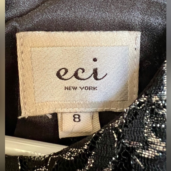 Eci cocktail dress size 8, black and silver floral - Picture 5 of 5